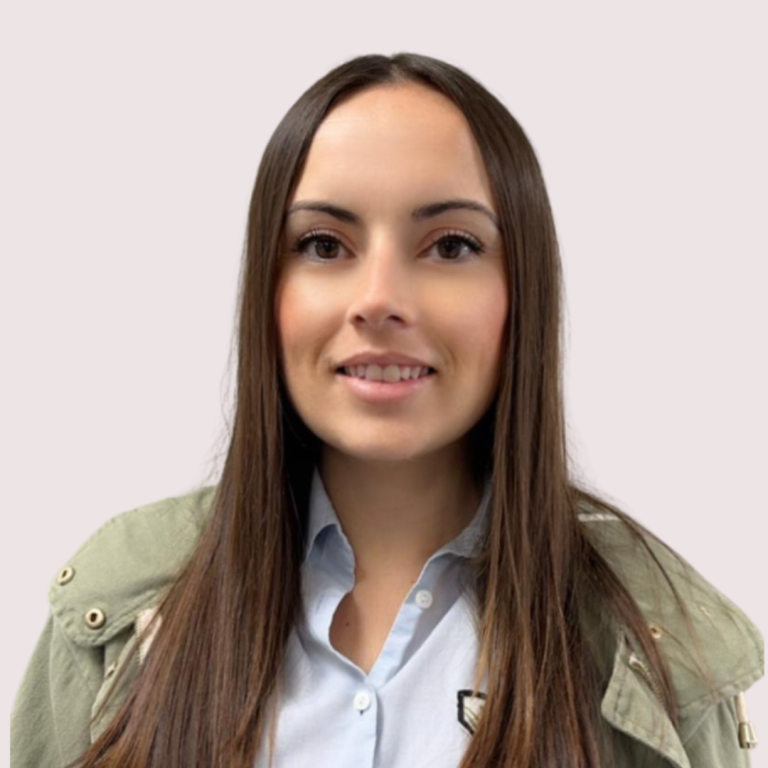Irene Andrés, del equipo de asesores energéticos de Comunidad Solar